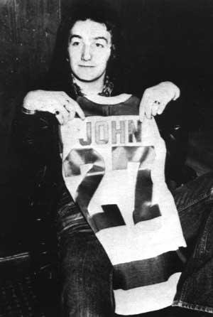John-Deacon-john-deacon-1977-hokey.jpg