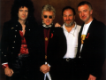 queen-with-harvey-goldsmith.png